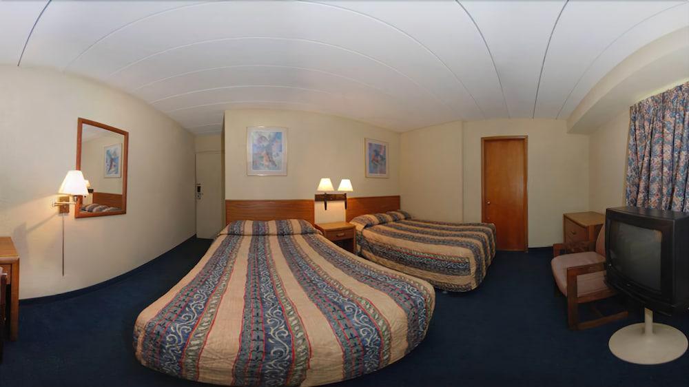 Rodeway Inn North Sandusky Exterior photo